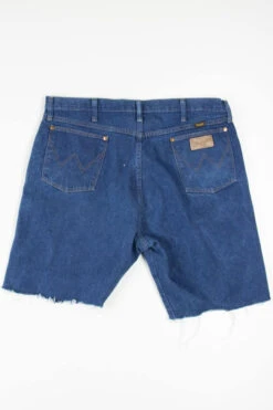Men's Wrangler Denim Shorts 190 (sz. 40) -US Vintage Clothing Sales mens denim shorts back 190 89358.1666807076