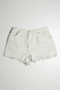 Vintage St. John's Bay White Denim Shorts -US Vintage Clothing Sales vintage shorts 1105 1 scaled 10867.1666806093