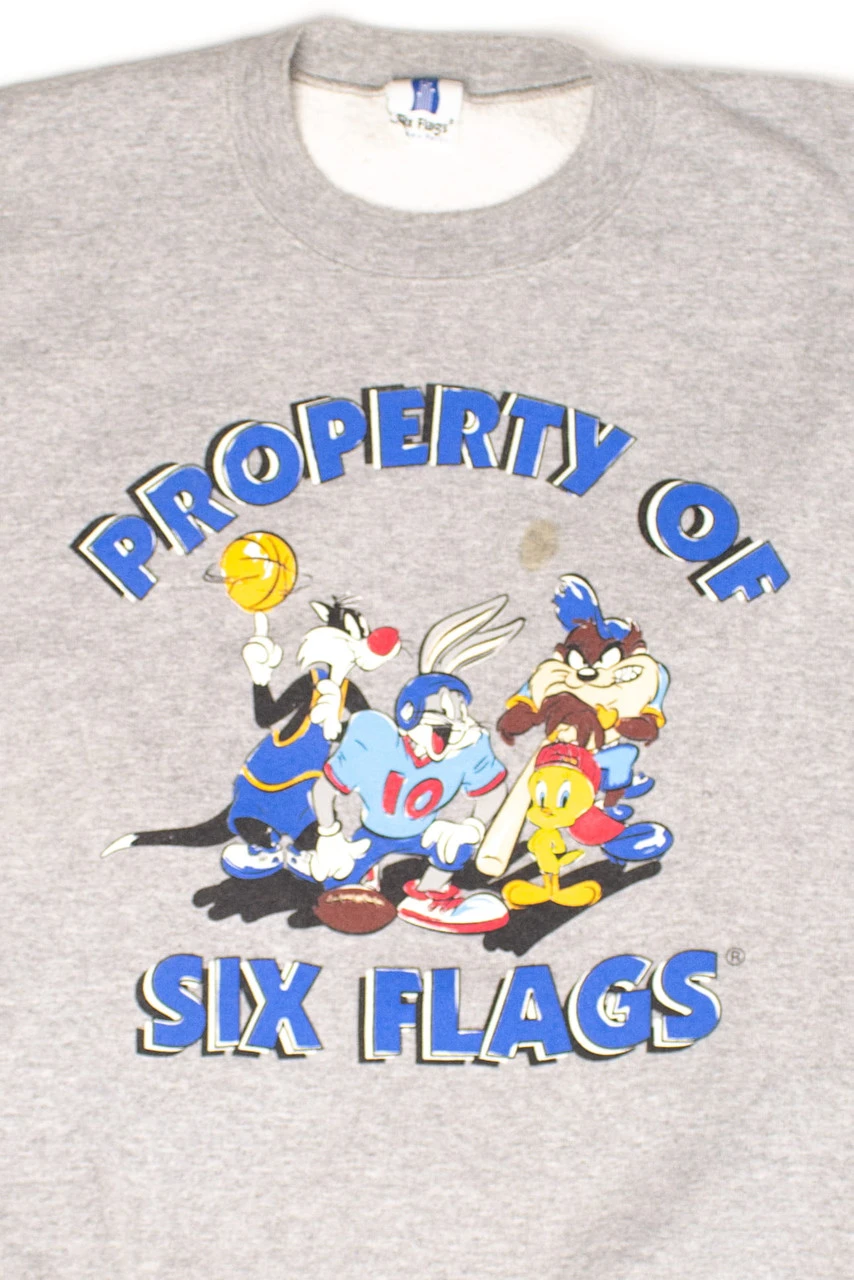 Vintage Looney Tunes 'Property Of Six Flags' Sweatshirt (1998) 1 Vintage Looney Tunes 'Property Of Six Flags' Sweatshirt (1998)