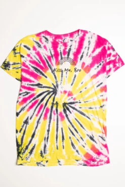 Kiss Me Bro Pink And Yellow Tie Die Screen Print T-Shirt -US Vintage Clothing Sales vintage t shirts 7179 1 scaled 50189.1666807075