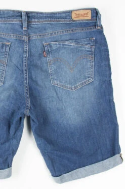 Dark Wash Levi's Denim Bermuda Shorts (sz. 14P)