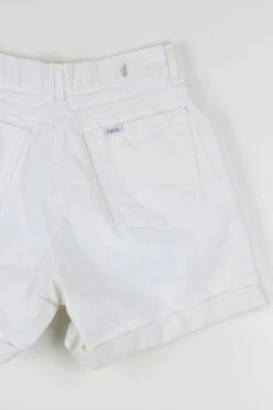 Women's Vintage White Chic Denim Shorts 334 (sz. 7)